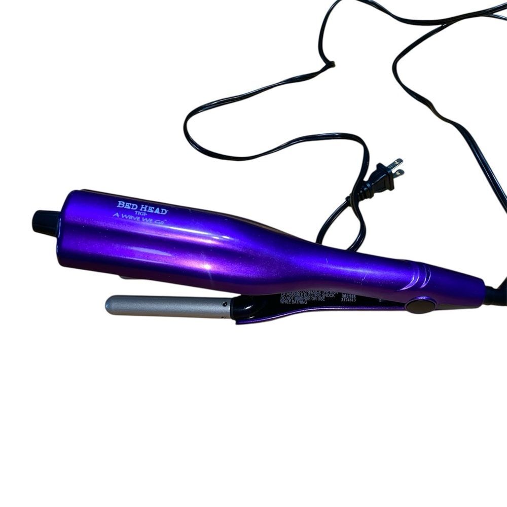 Bed Head A Wave We Go Tourmaline Ceramic
Adjustable Hair Waver - Picture 7 of 10